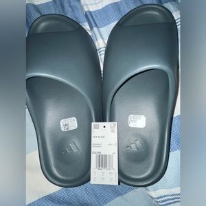 YEEZY Slide Slate Marine